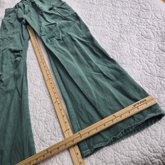 Lioness Princess Poly Miami Vice Wide Leg Cargo Style Pants Green - Picture 16 of 16